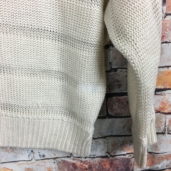 T/O (B1-13) Crop Sweater Scoop Neck - Picture 5 of 8